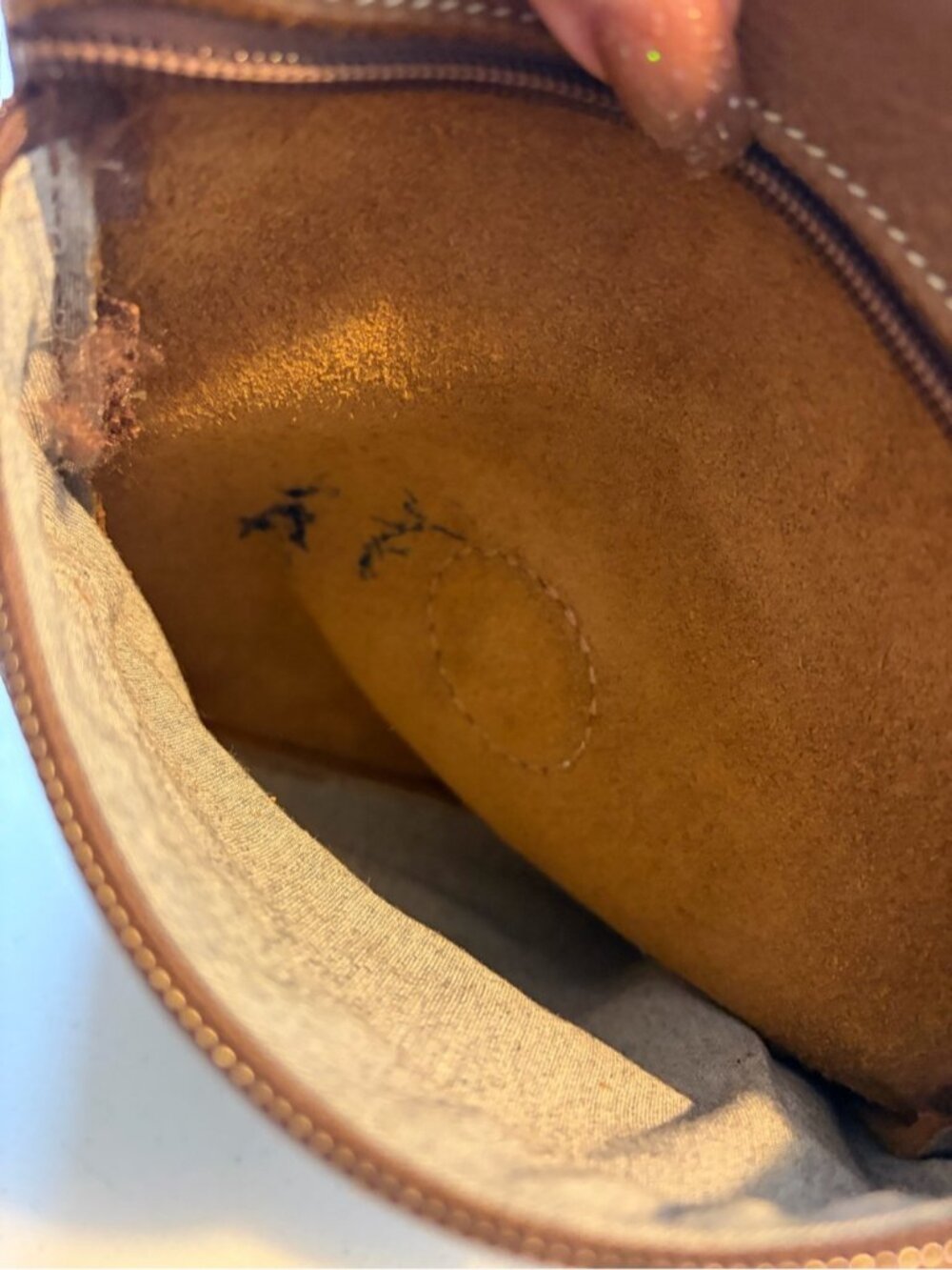 Roots Canada Maple Leaf Urban Pouch Tribe Crossbody Bag Purse Brown Leather - Picture 10 of 11